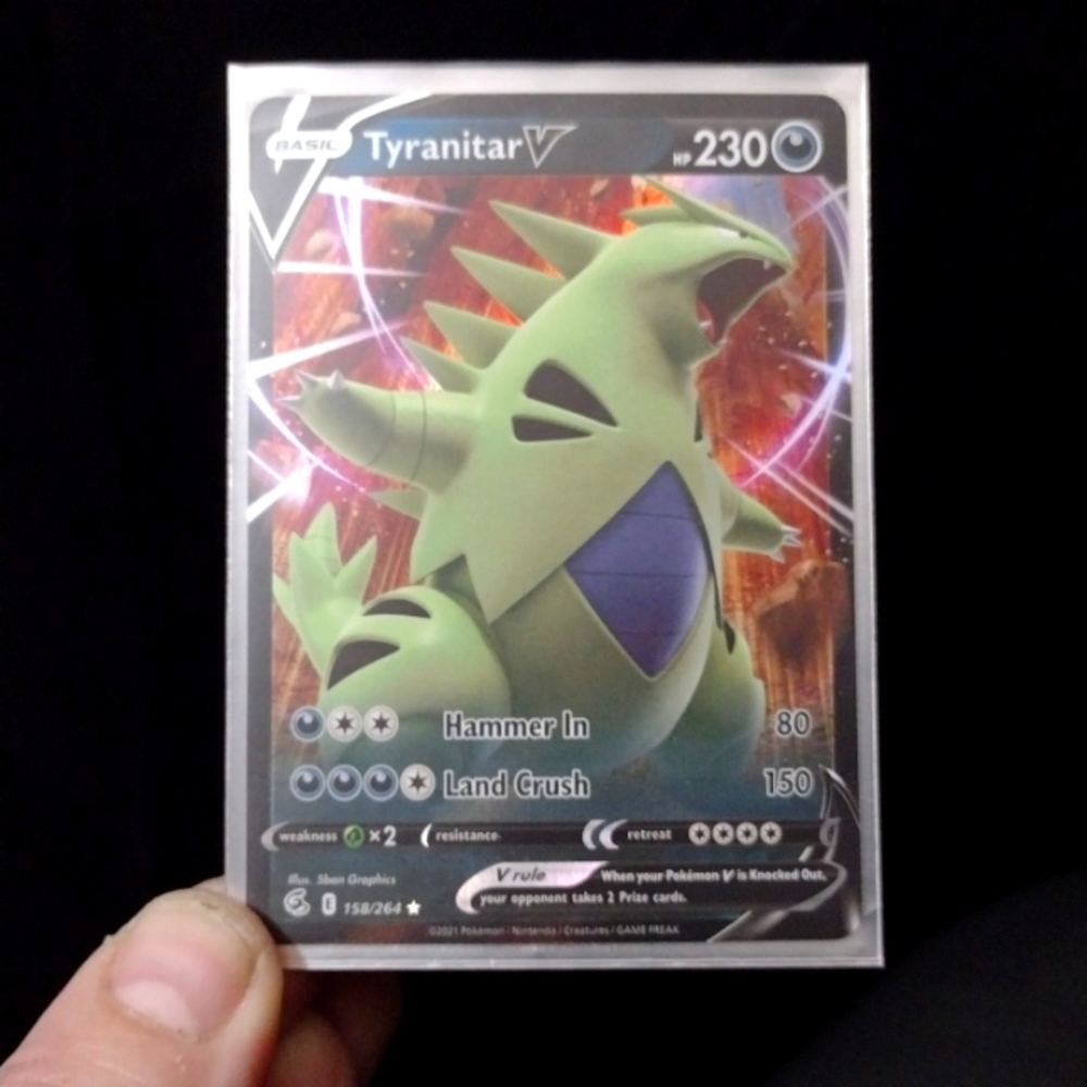 POKEMON-Tyranitar V card#158/264 RARE FULL Holographic.Perfect Condition!